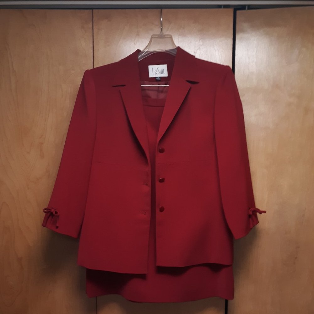 Le Suit Red Skirt Suit
